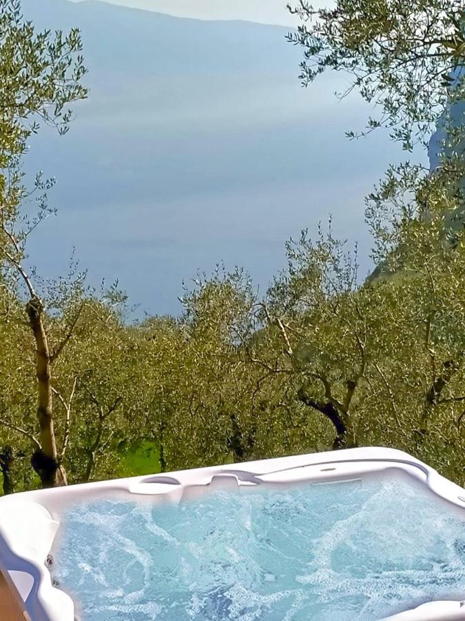Appartamenti Villa Vagne By Gardadomusmea Tremosine Luaran gambar